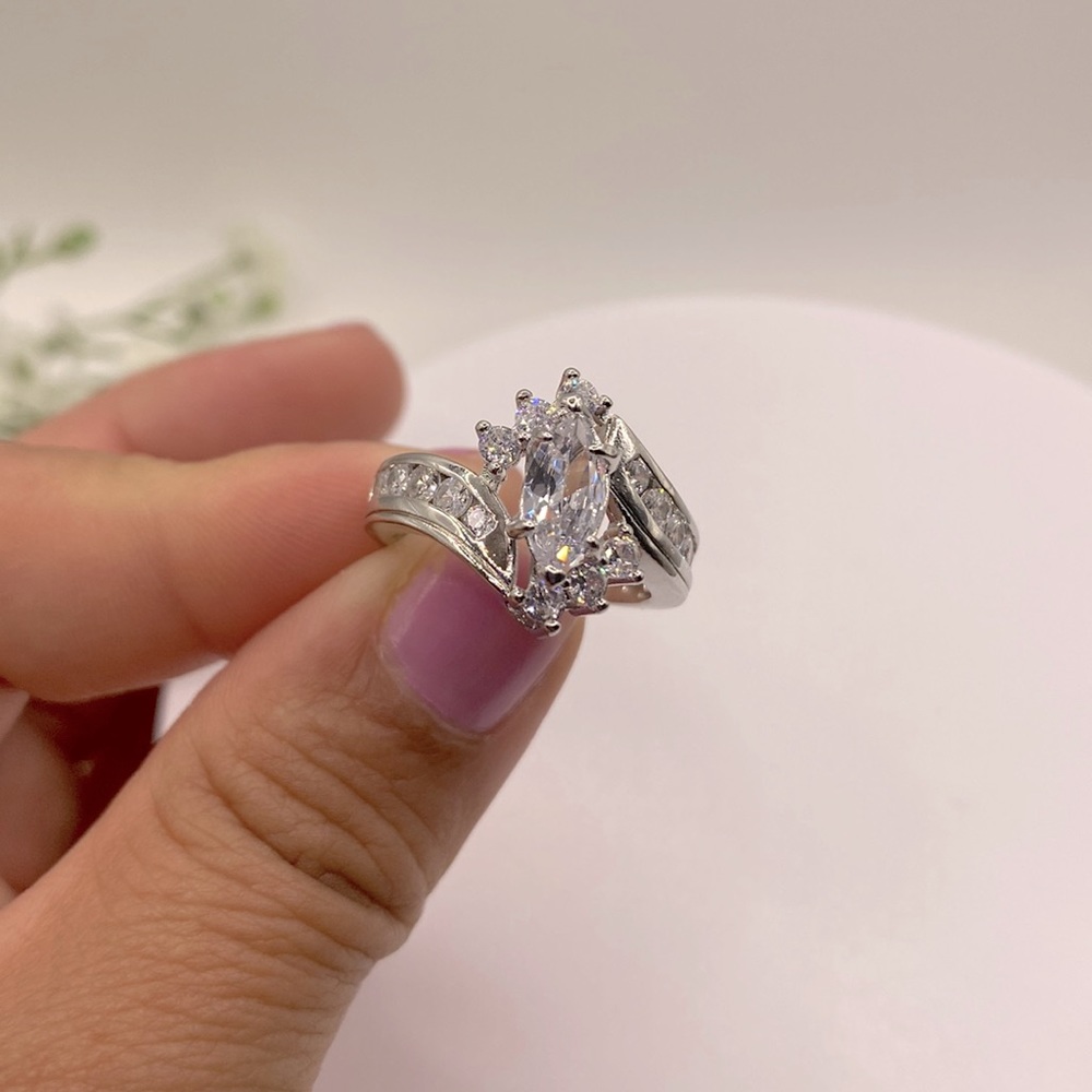 Luxurious Marquise Cut White Cz Ring